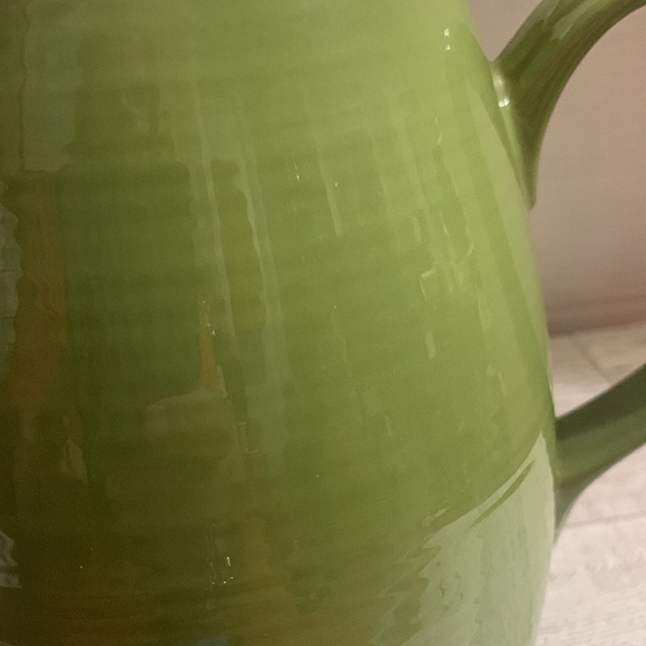 Retro Modern Coffee / Tea pot Olive / Avocado Green w/ white lid - Picture 3 of 9